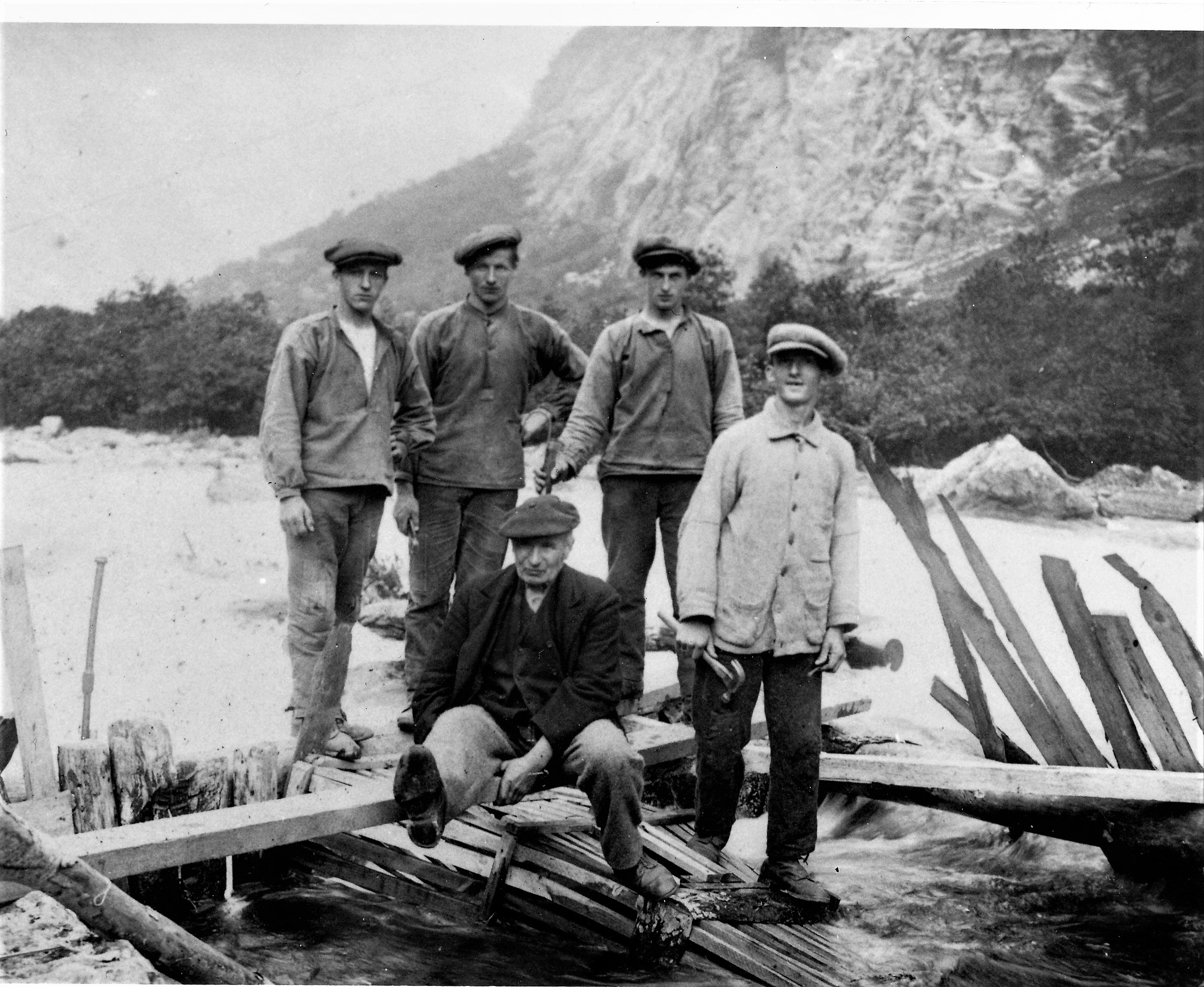 Nerteina ca 1915: Andreas Arntsen, Jørgen Lyngheim, Jørgen Nilsen Lyngheim.