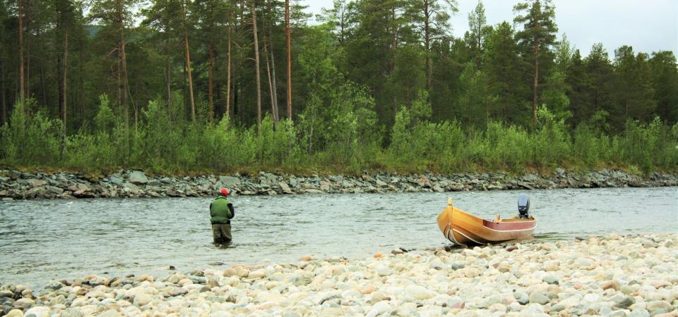 Fiske i Vinakorva - foto: Svein Ole Arnesen